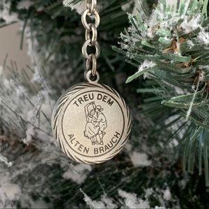 TREU DEM ALTEN BRAUCH🎄Vintage Ornament Keychain